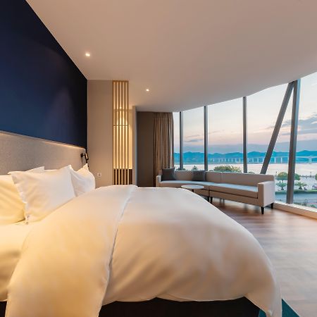 Holiday Inn Express Yichang Riverside By Ihg Dış mekan fotoğraf