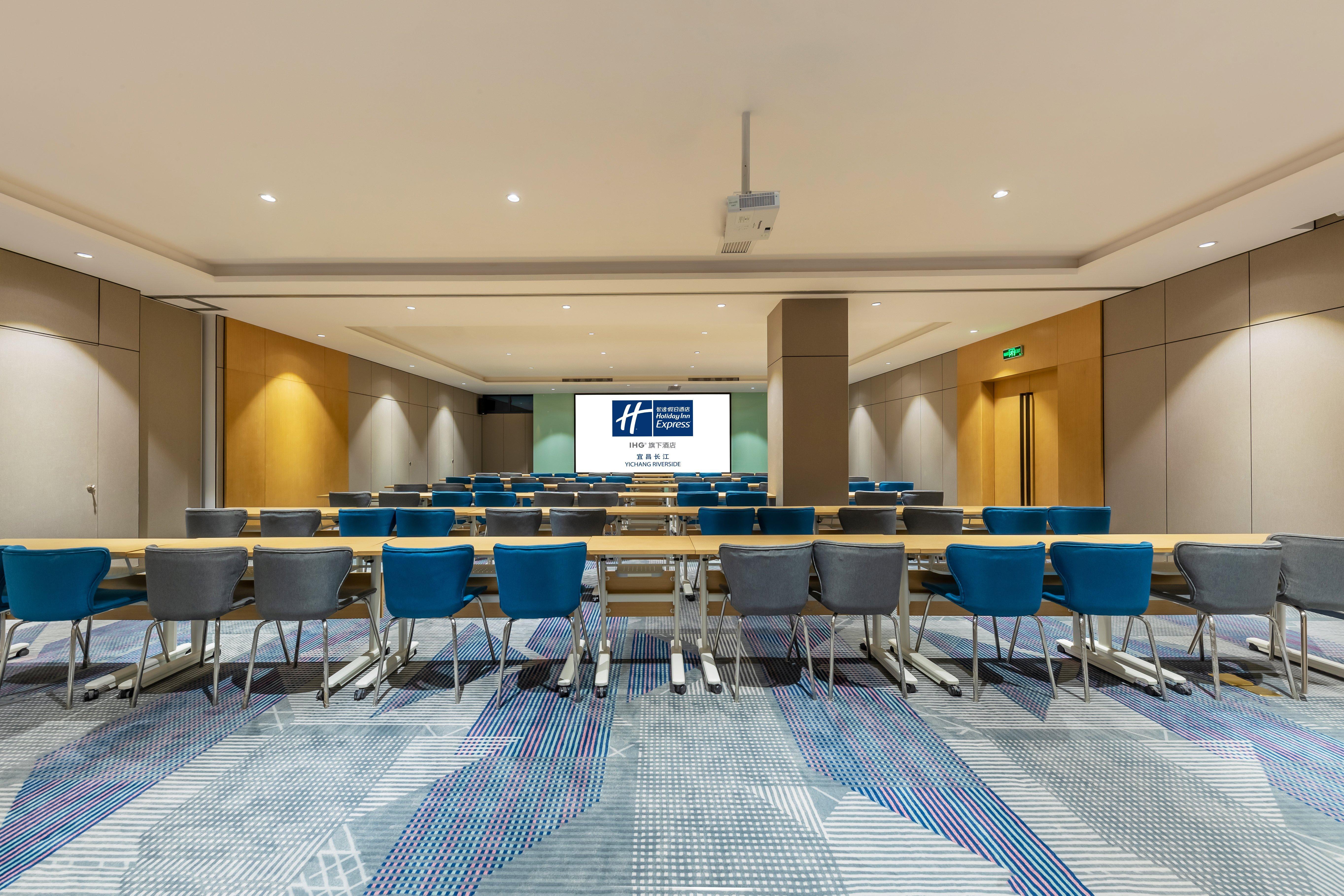 Holiday Inn Express Yichang Riverside By Ihg Dış mekan fotoğraf