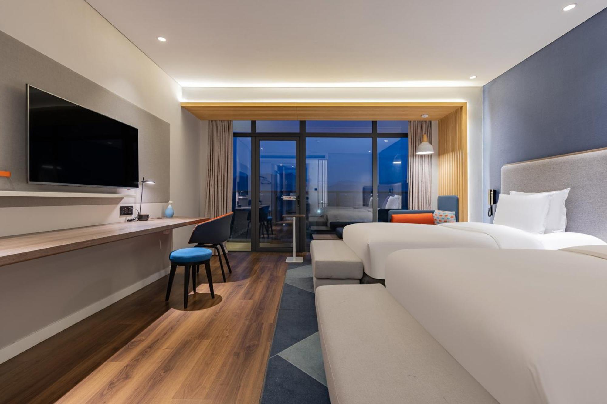 Holiday Inn Express Yichang Riverside By Ihg Dış mekan fotoğraf